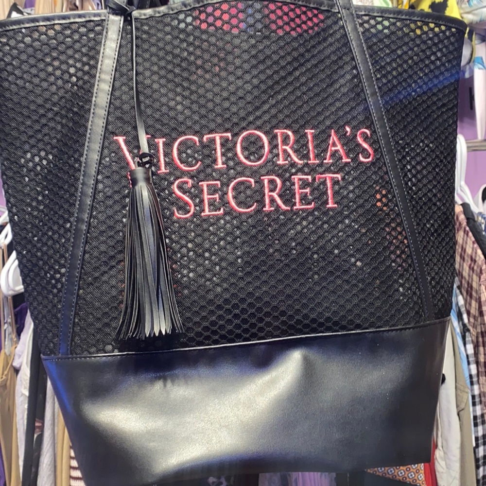 Large like new Black & Mesh Pink VS Victoria Secrets bag with tassel mint purse